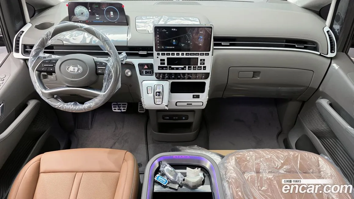 Hyundai Staria — фото 3