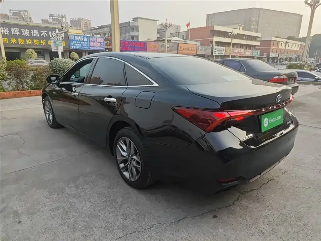 Toyota Avalon 2022 из CN, фото 2
