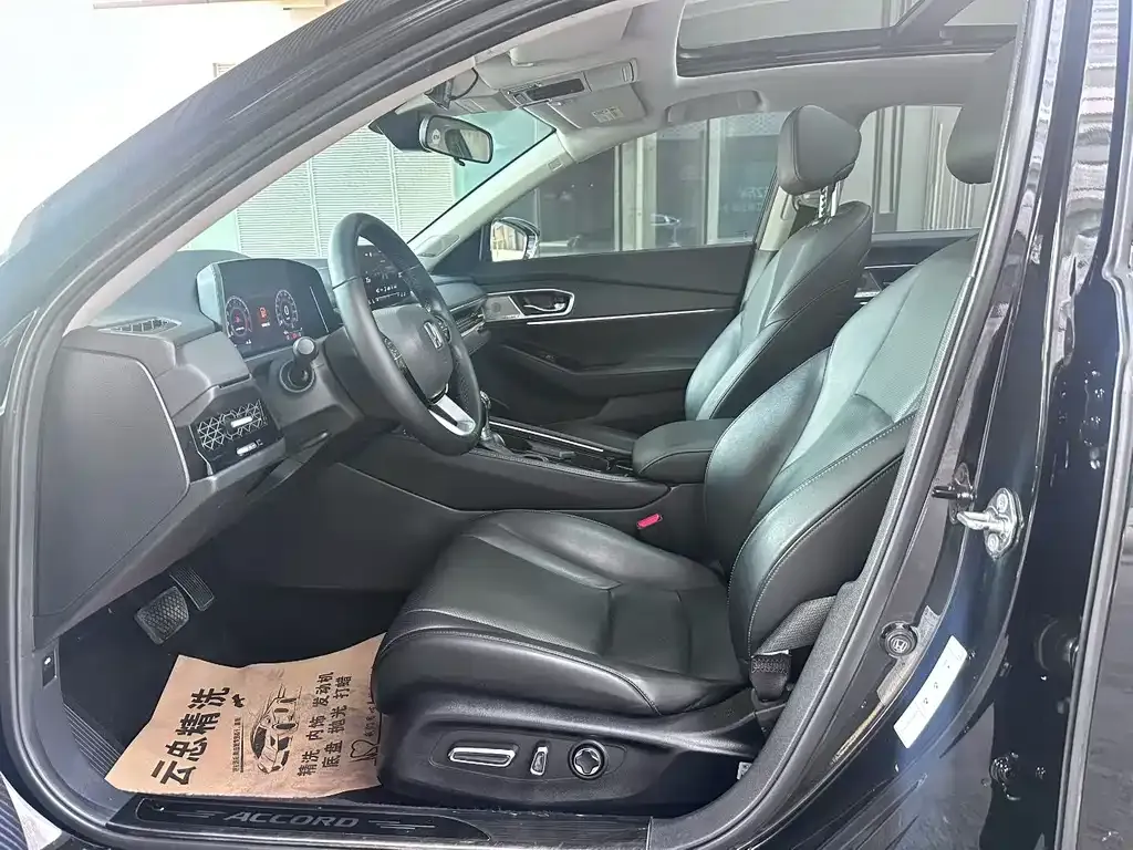 Honda Accord 2023 из CN, фото 7