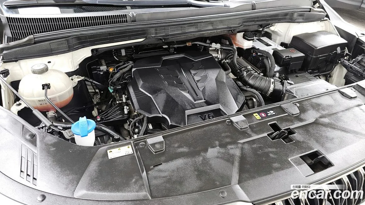 Kia Carnival — фото 10