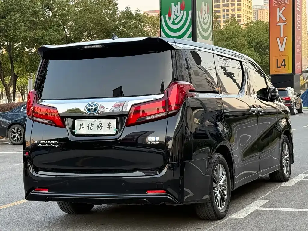 Toyota Alphard 2021 из CN, фото 9