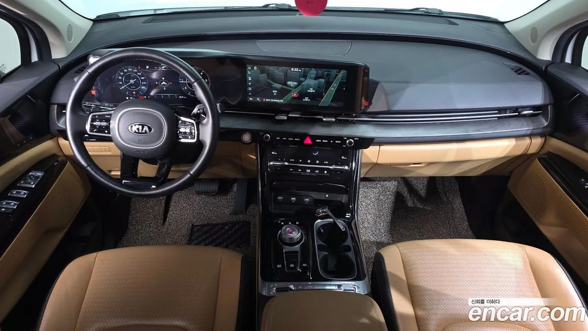 Kia Carnival — фото 10