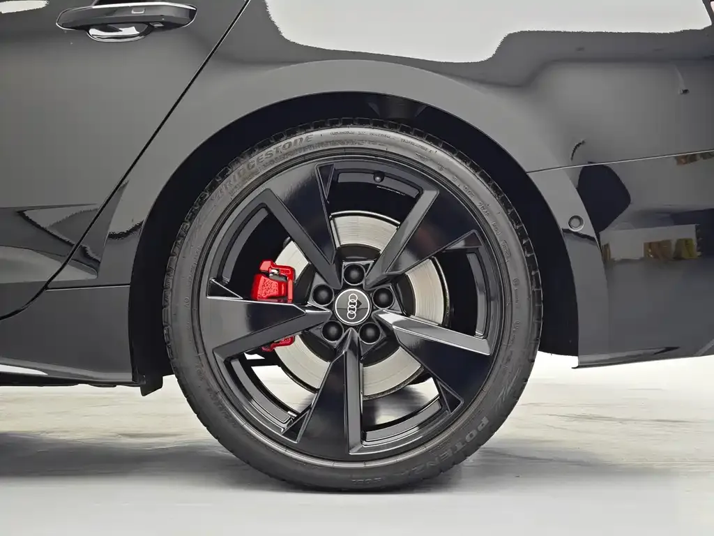 Audi S5 2024 из CN, фото 8