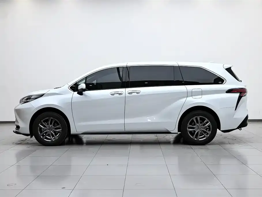 Toyota Sienna 2026 из CN, фото 5