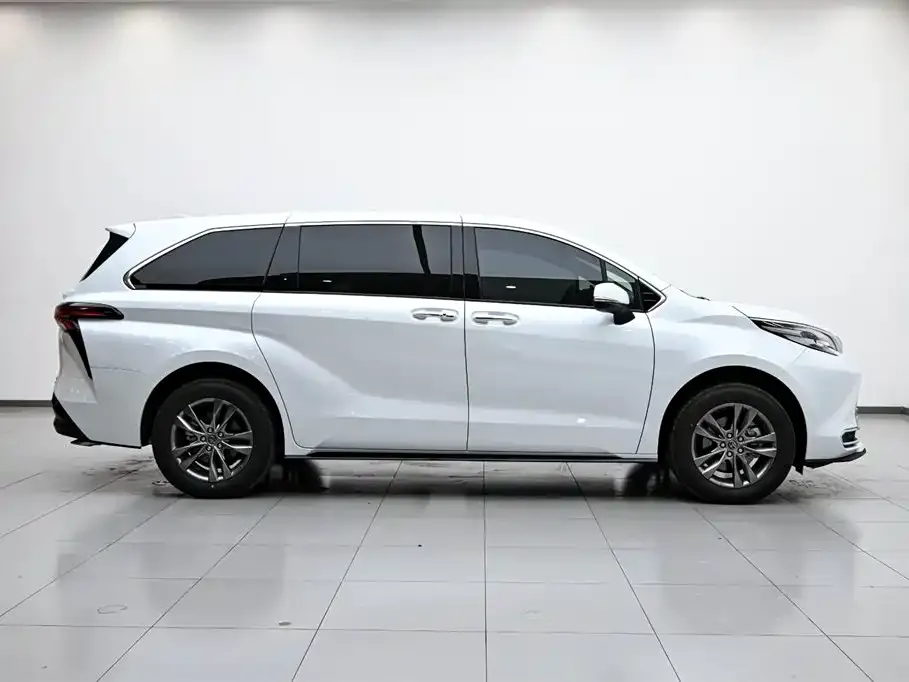 Toyota Sienna 2026 из CN, фото 7