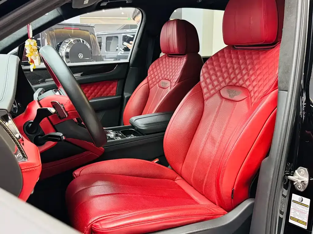 Bentley Bentayga 2022 из CN, фото 5