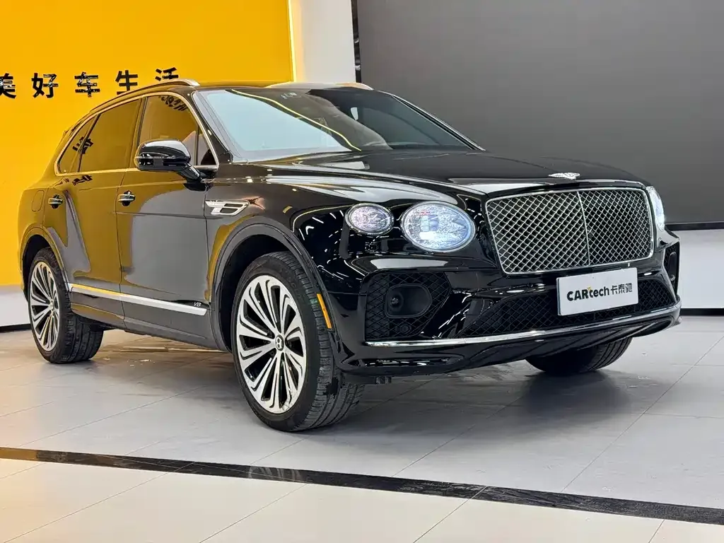 Bentley Bentayga 2022 из CN, фото 9