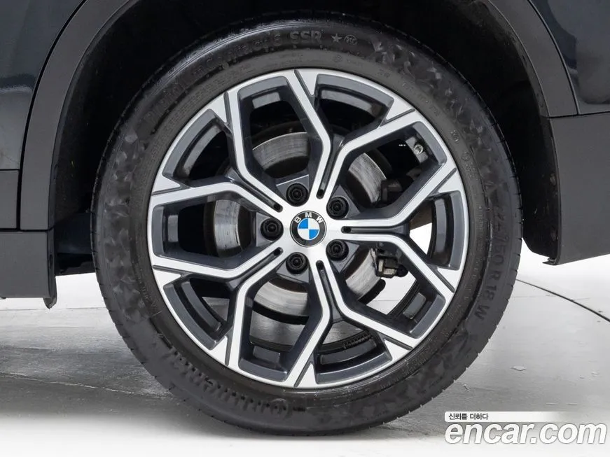 BMW X1 — фото 6
