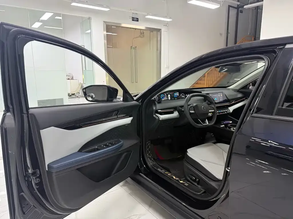 Changan UNI-V iDD 2023 из CN, фото 9