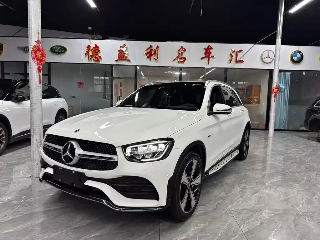 Mercedes-Benz GLC — фото 1