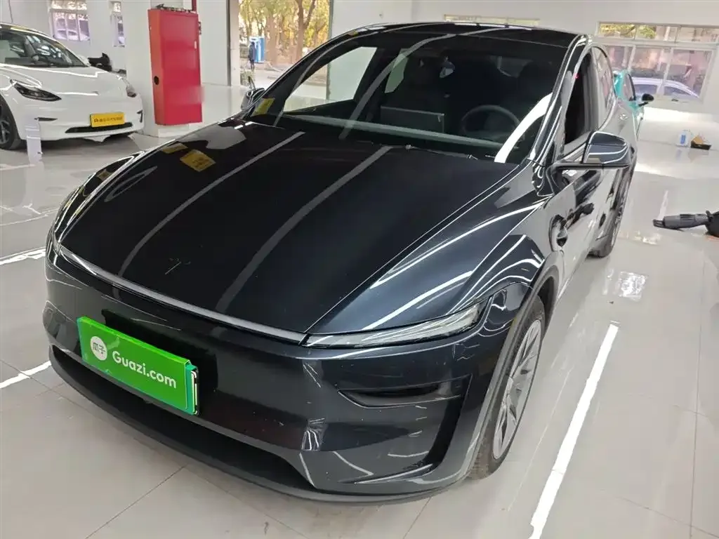 Tesla Model Y L 2025 из CN, фото 1