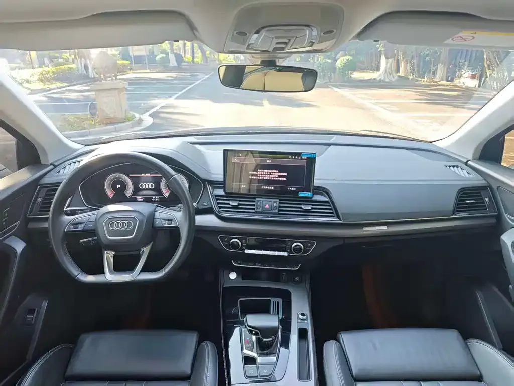 Audi Q5L 2022 из CN, фото 2