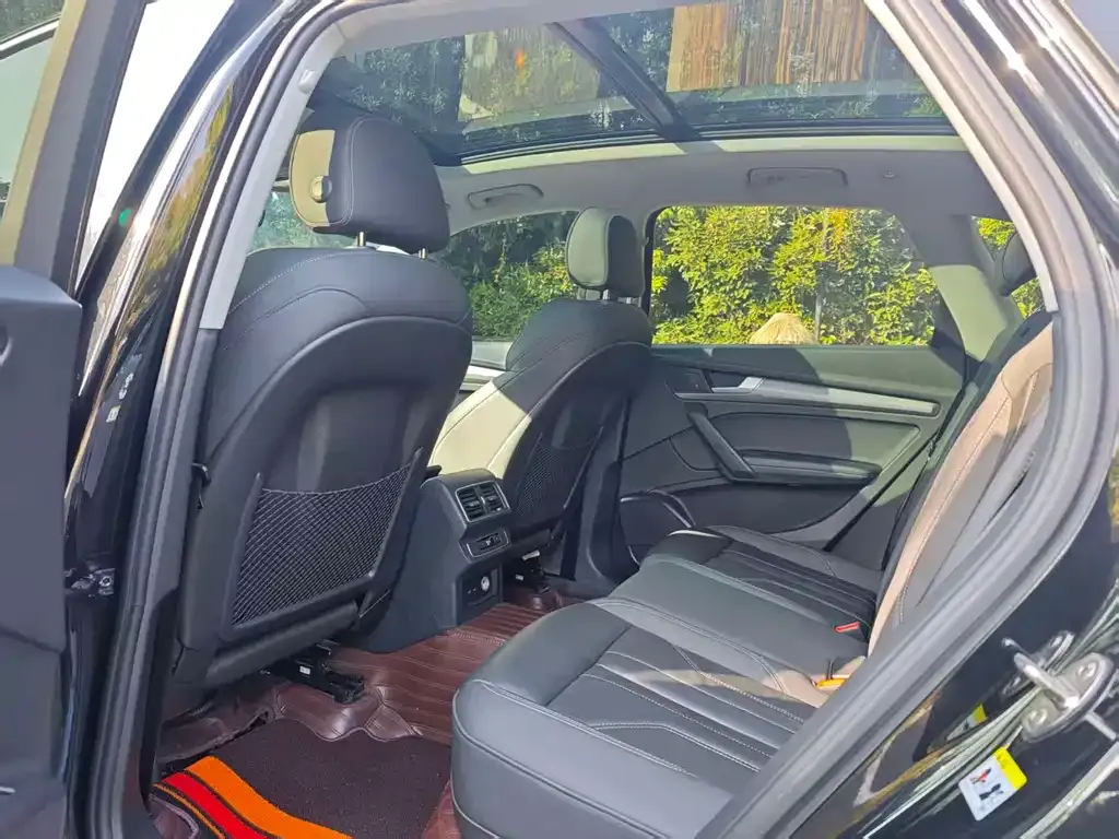 Audi Q5L 2022 из CN, фото 3
