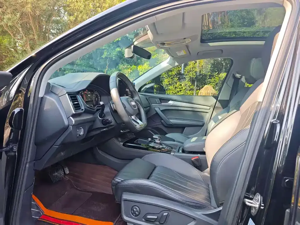 Audi Q5L 2022 из CN, фото 5