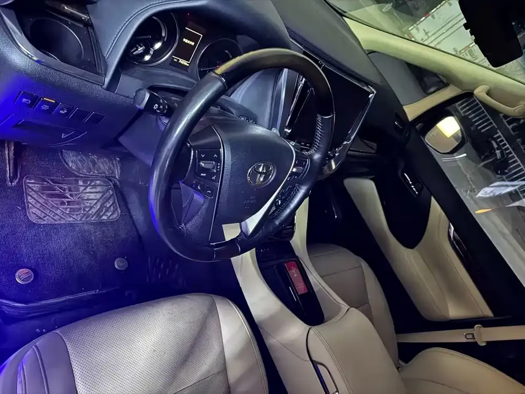 Toyota Alphard 2022 из CN, фото 10