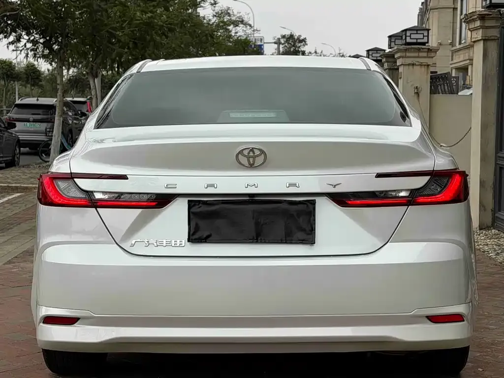 Toyota Camry 2025 из CN, фото 4