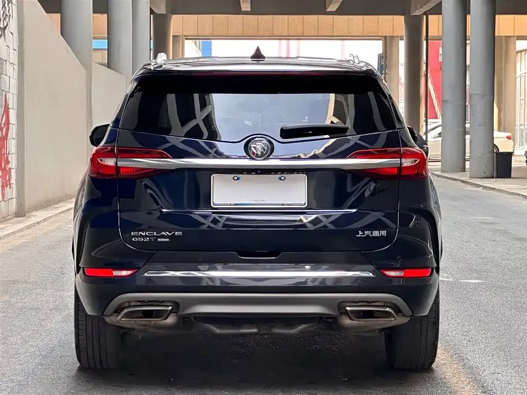 Buick Enclave — фото 6