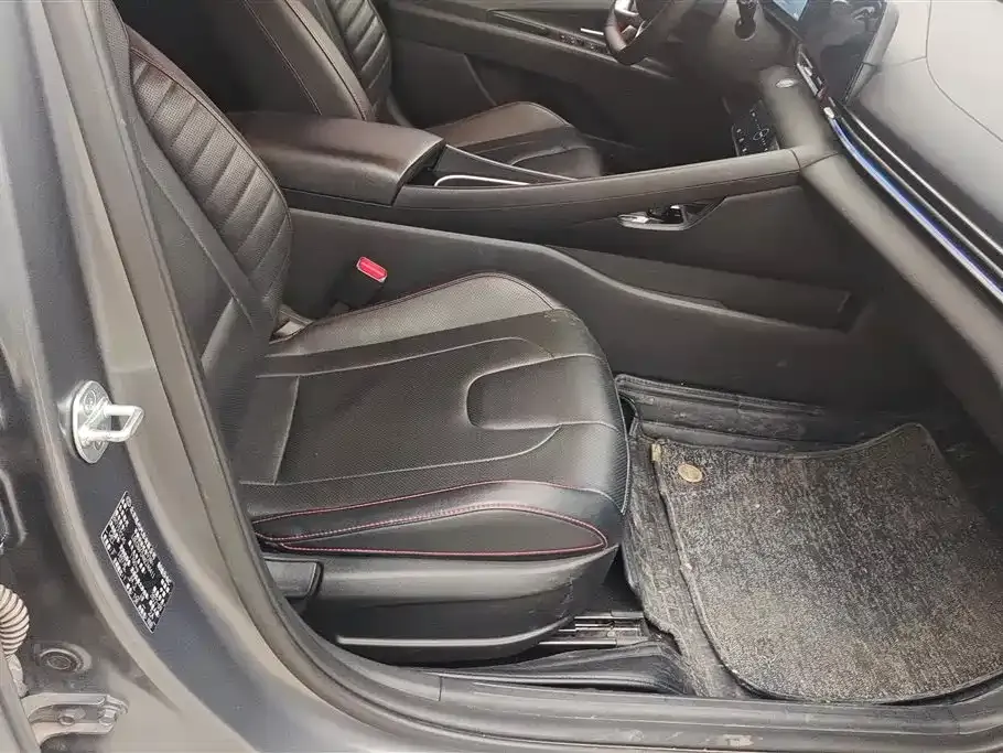 Hyundai Elantra 2022 из CN, фото 8