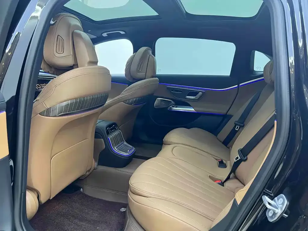 Mercedes-Benz E-Class New Energy — фото 5