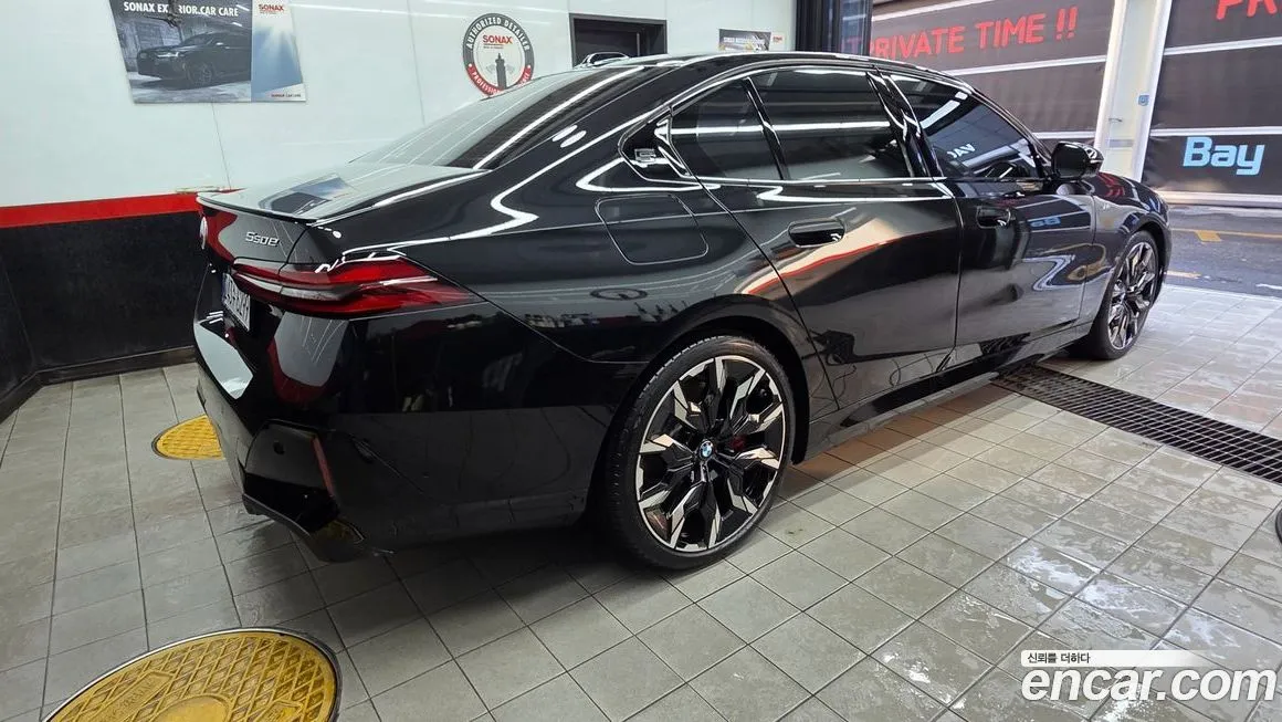 BMW 5-Series 2025 из KR, фото 9
