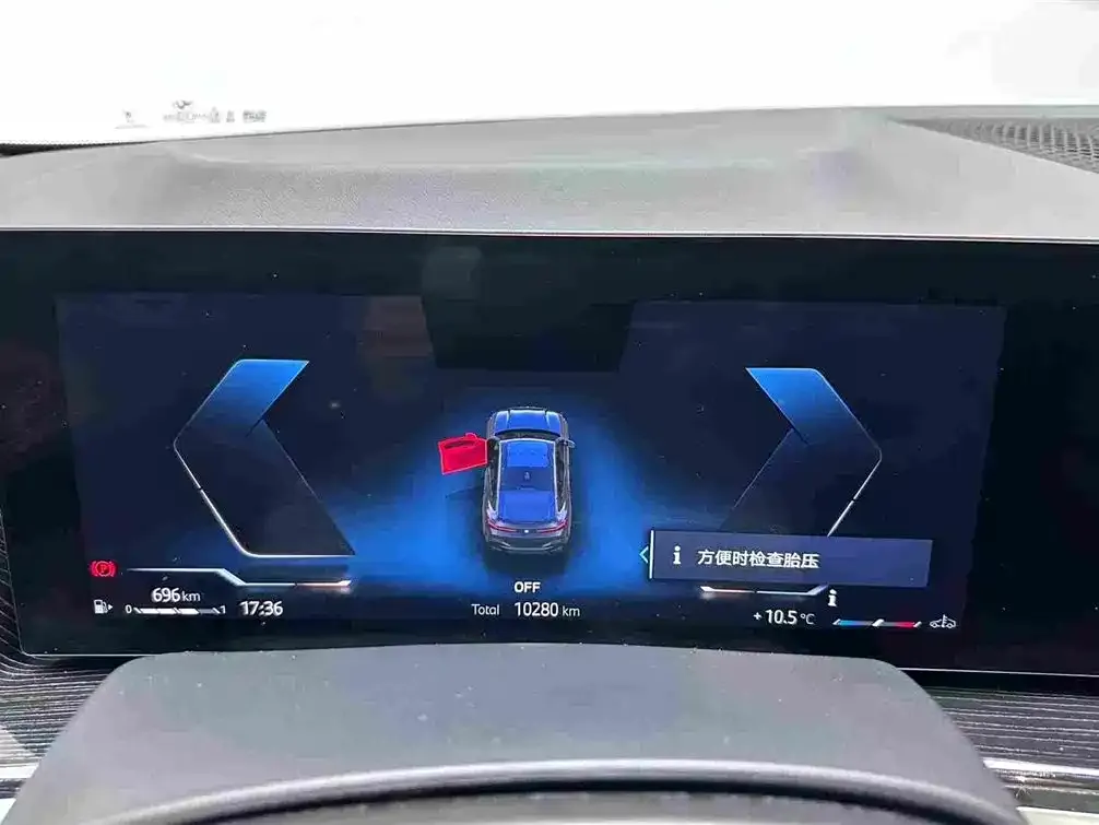 BMW X6 2024 из CN, фото 2