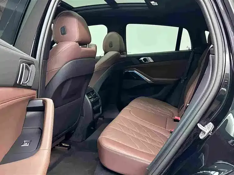 BMW X6 2024 из CN, фото 8