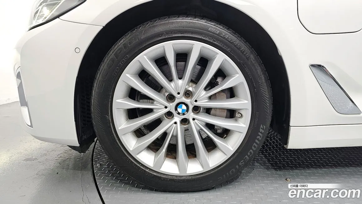 BMW 5-Series 2021 из KR, фото 7