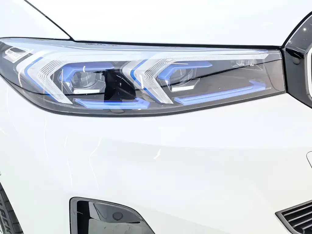 BMW i3 — фото 8