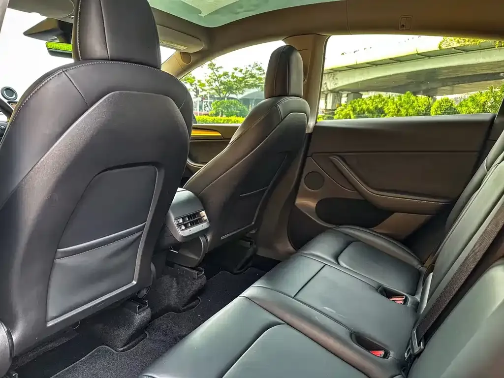 Tesla Model Y 2022 из CN, фото 3