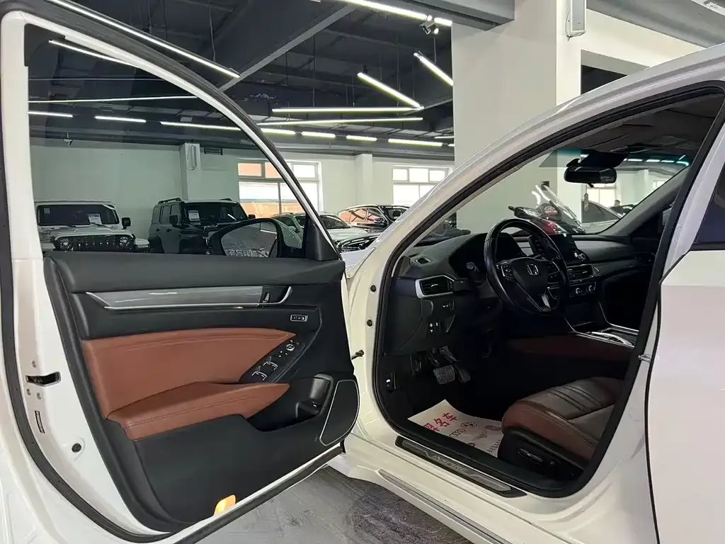 Honda Inspire 2021 из CN, фото 10