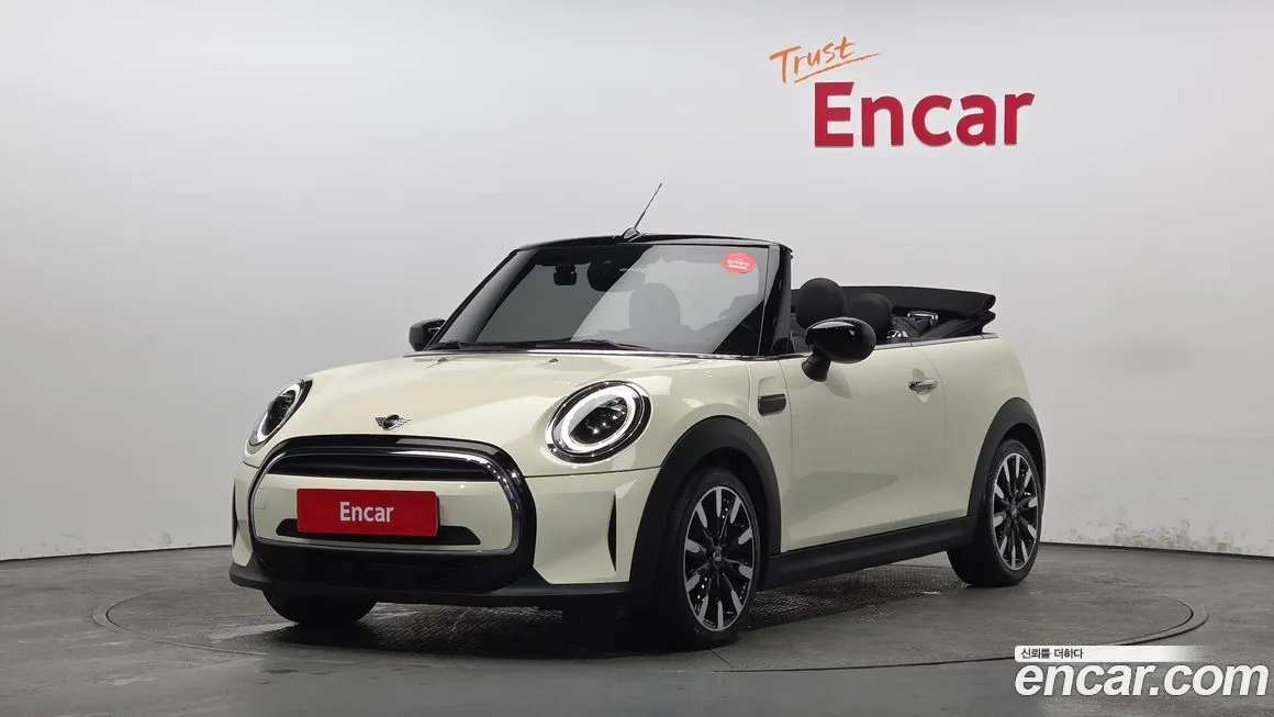 Mini Cooper Convertible — фото 1