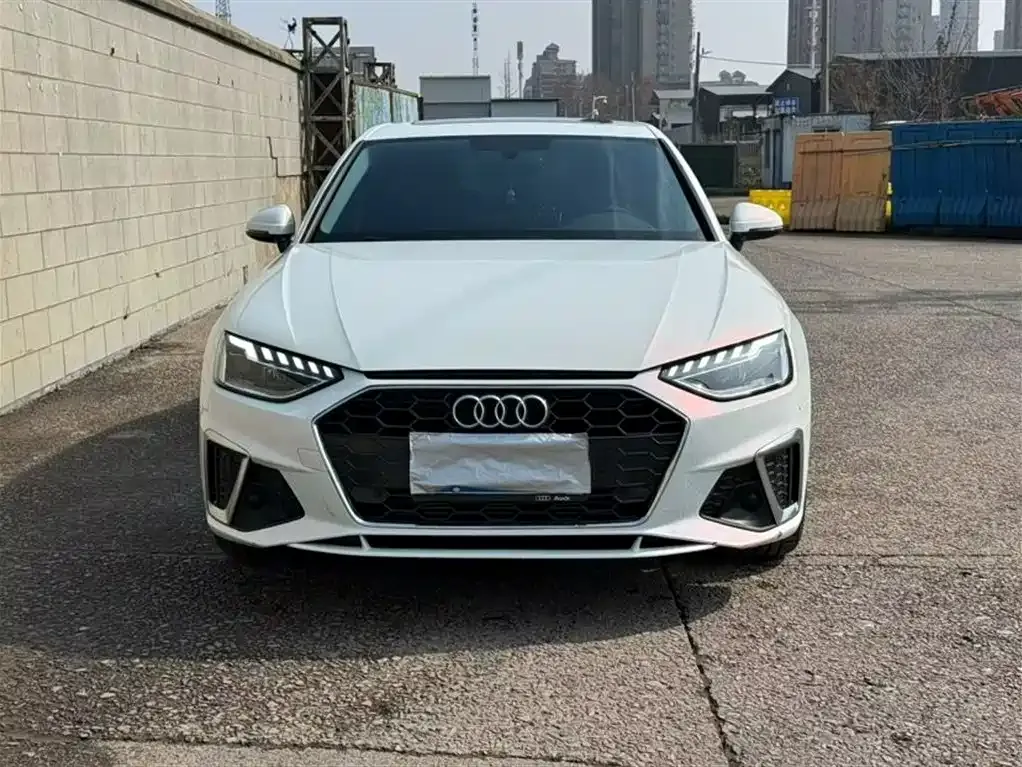 Audi A4L 2022 из CN, фото 5