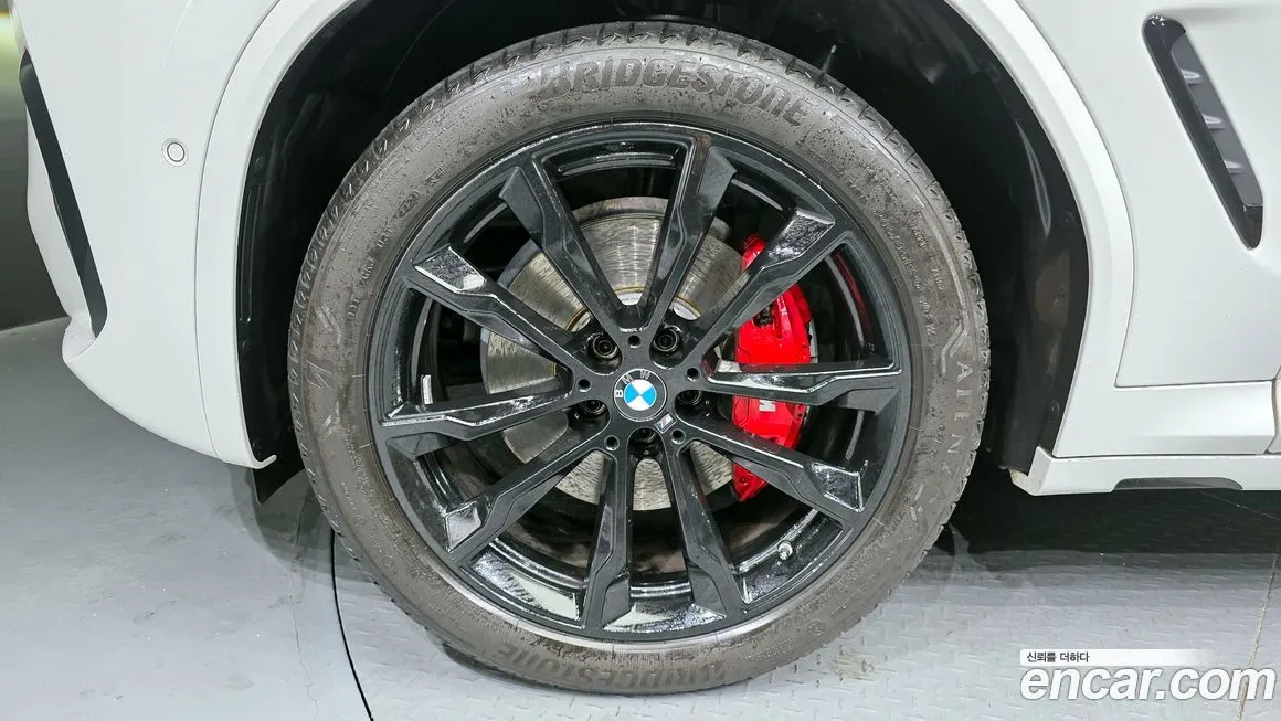 BMW X4 2025 из KR, фото 5