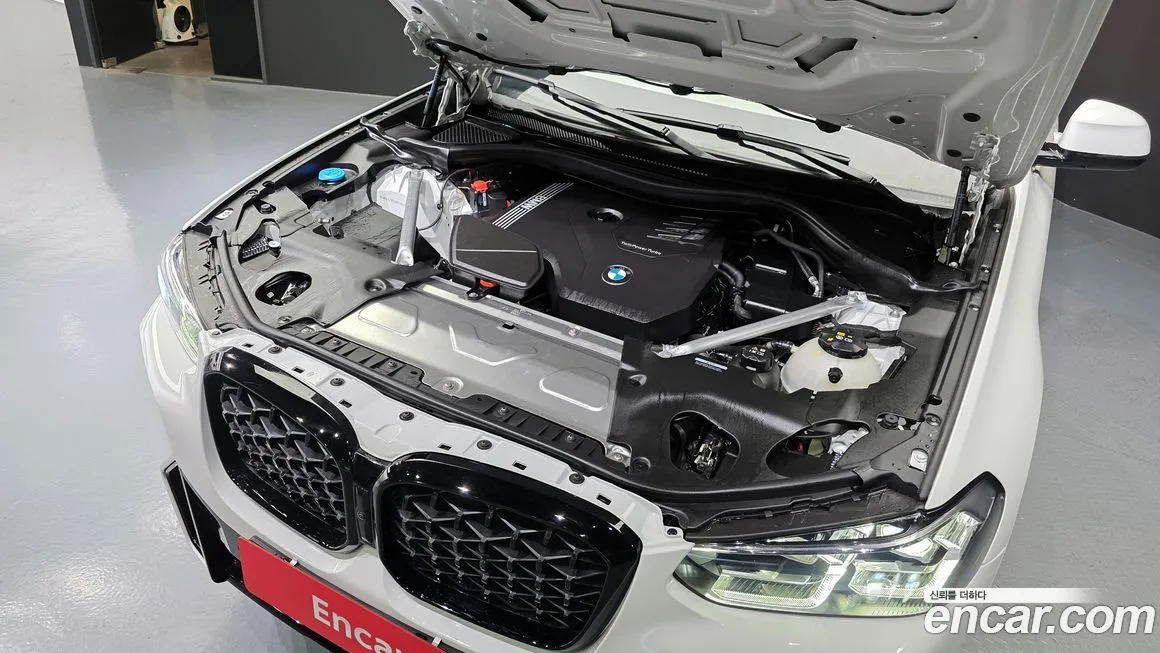 BMW X4 2025 из KR, фото 8