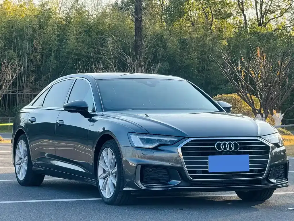 Audi A6L — фото 2