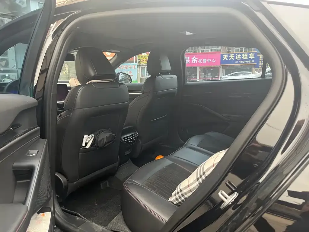 Ford Mondeo 2024 из CN, фото 2