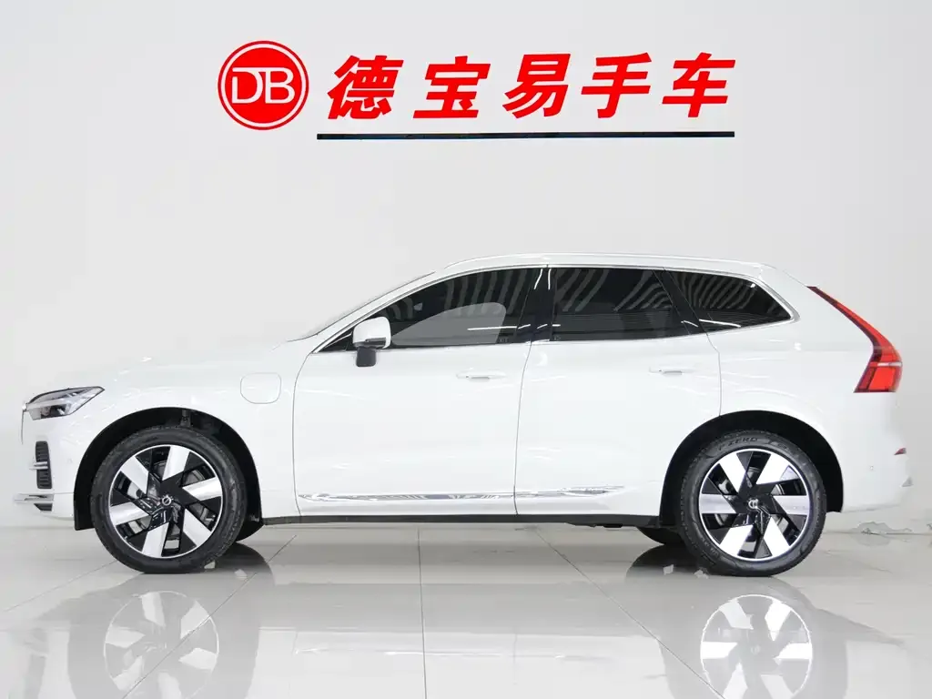 Volvo XC60 PHEV 2024 из CN, фото 8