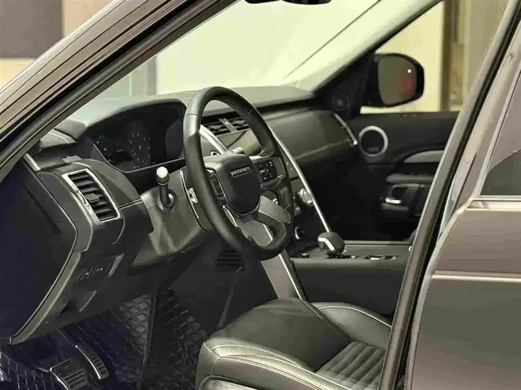 Land Rover Discovery 2022 из CN, фото 3