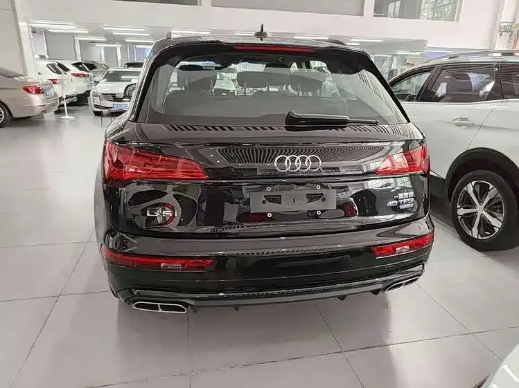 Audi Q5L 2022 из CN, фото 4