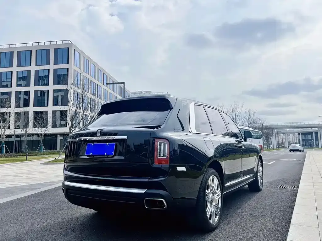 Rolls-Royce Cullinan 2021 из CN, фото 5