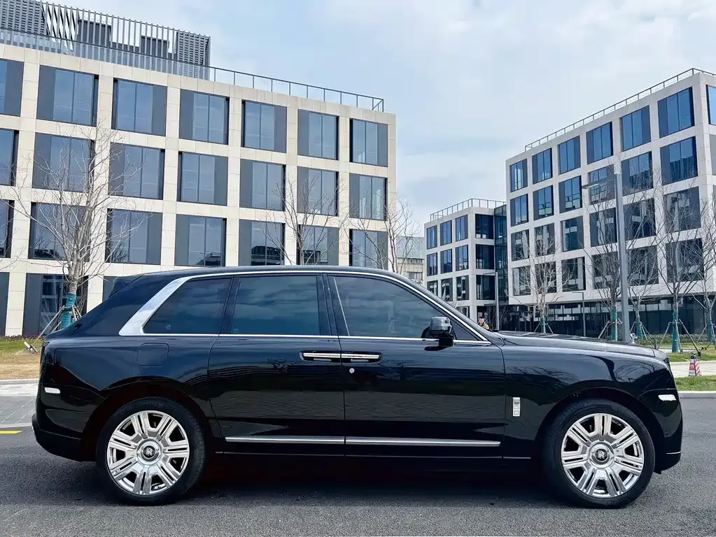 Rolls-Royce Cullinan 2021 из CN, фото 10