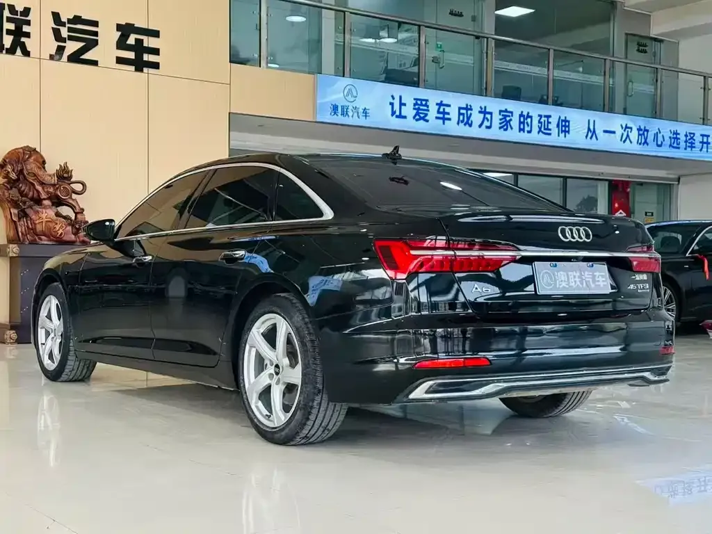 Audi A6L 2023 из CN, фото 5