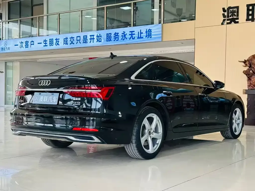 Audi A6L 2023 из CN, фото 6