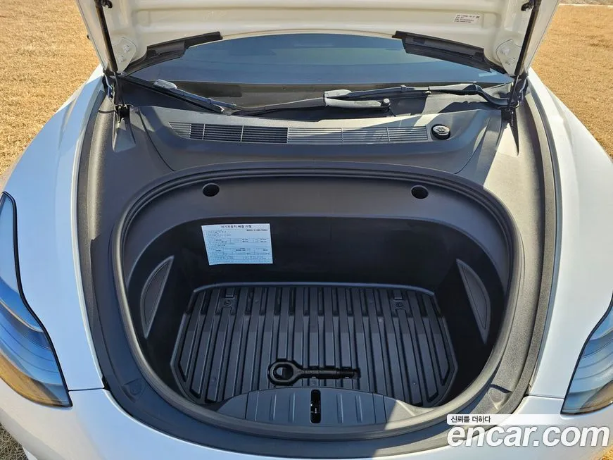 Tesla Model 3 2022 из KR, фото 2