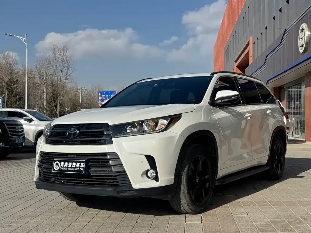 Toyota Highlander 2021 из CN, фото 1