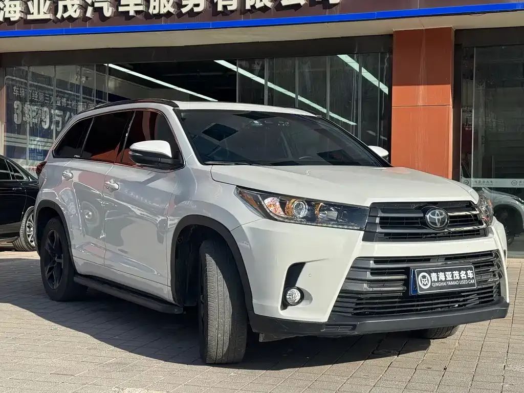 Toyota Highlander 2021 из CN, фото 2