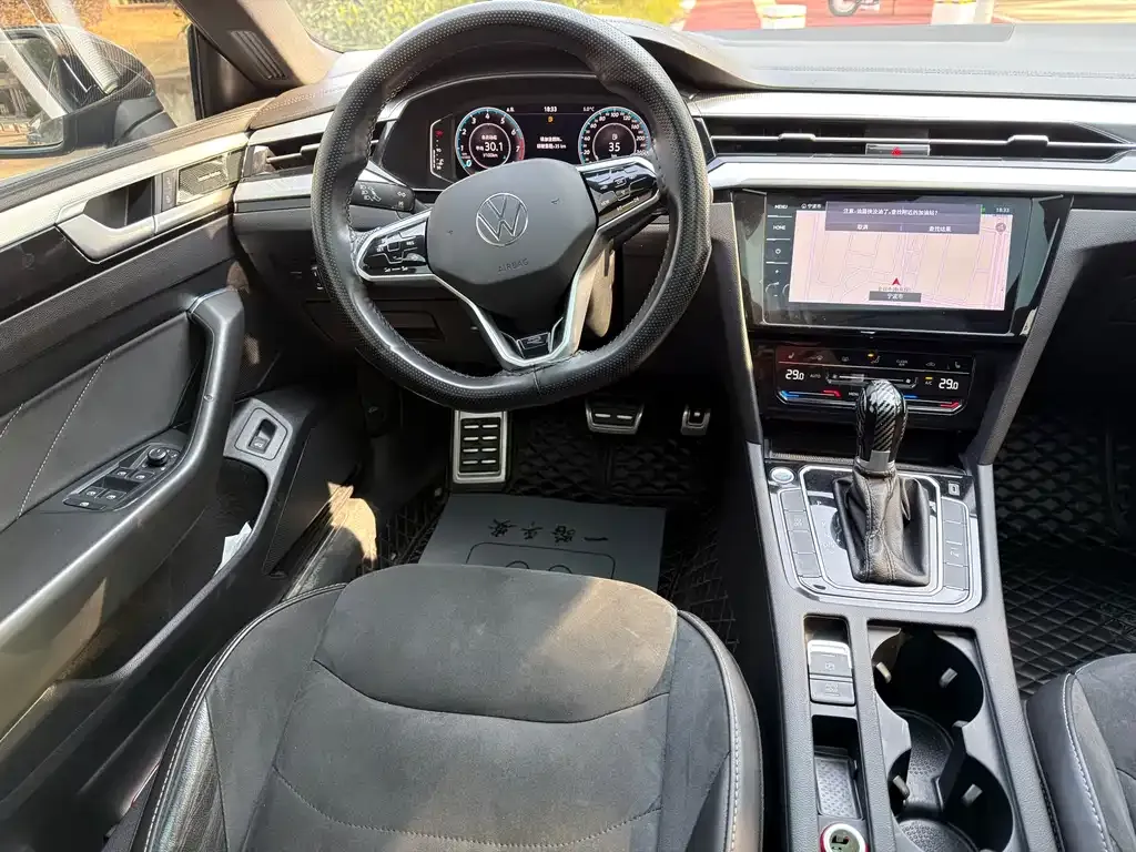 Volkswagen CC 2022 из CN, фото 8