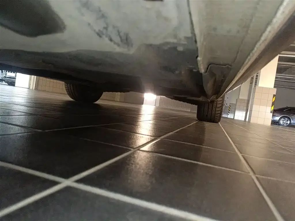 Audi A4L 2023 из CN, фото 8