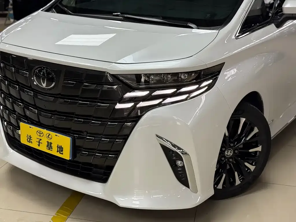 Toyota Alphard 2023 из CN, фото 7