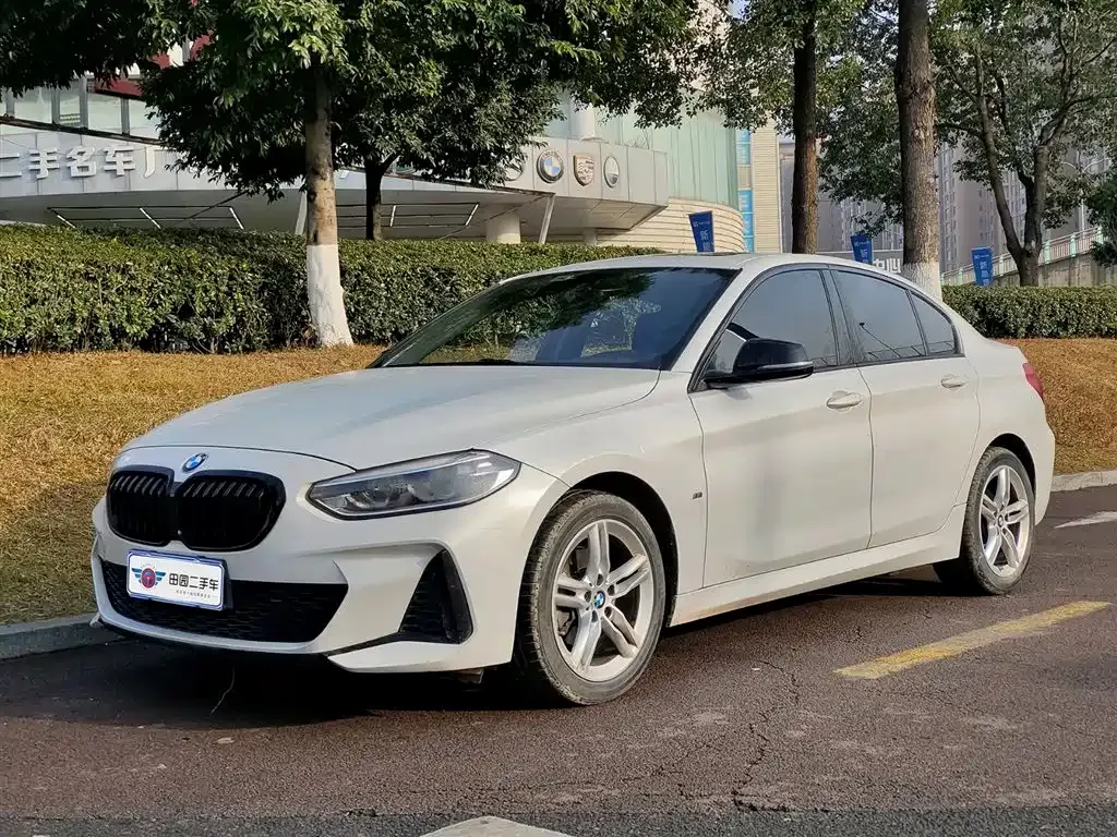 BMW 1 Series — фото 1